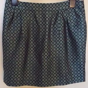 Dark green jacquard skirt for winter gatherings!